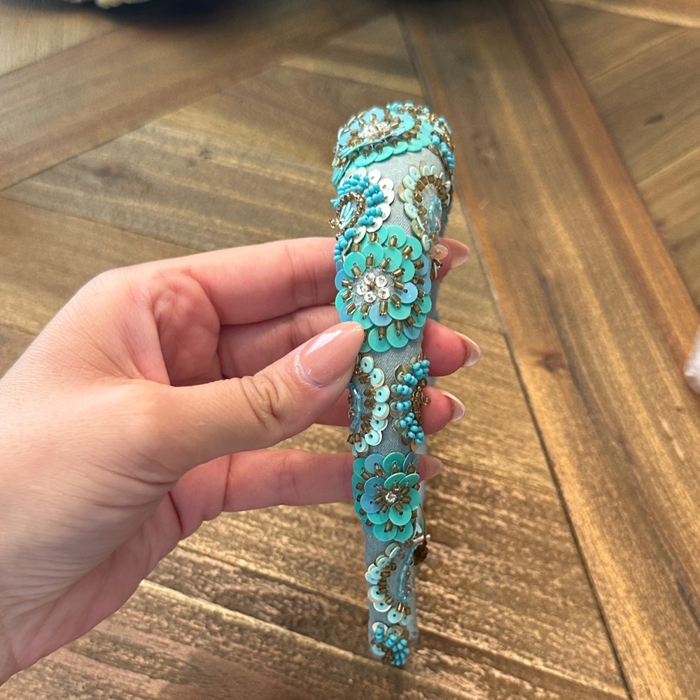 Floral Embellished Turquoise and Blue Headband by Deepa Gurnani NWT - Picture 8 of 10